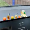 Pantalla de coche de gato adornos pequeños accesorios para coche decoraciones de consola central de coche accesorios pequeños para coche eléctrico