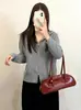 Cárdigan de punto con capucha y doble cremallera para mujer talla grande, colección otoño 2026, corte holgado, prenda exterior corta diseñada para disimular la figura
