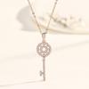 Collar de plata de ley S925 con forma de llave y diamantes para mujer, cadena de clavícula, elegante, de lujo, con un diseño creativo y elegante.