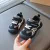 Sapatos macios para bebês e crianças pequenas 2026 novo modelo primavera e outono infantil funcionais para meninos e meninas antiderrapantes casuais atacado