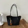 Bolso de Hombro Bolso de Mano Estilo Artístico Retro 2026 Otoño Nuevo Simple Color Sólido Moderno Elegante Alta Apariencia Bolso de Hombro Único