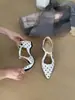 Sandalias Chuyuji estilo francés para mujer, que aumentan la altura, con lunares, punta cerrada, nuevo estilo de vacaciones primavera/verano 2026, punta de aguja hueca