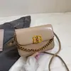 Bolso Sencillo de Moda Retro para Mujer 2026 Nuevo Bolso Cuadrado Pequeño de Primavera Bolso Cruzado Versátil de Nicho Francés