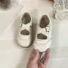 Zapatos de Cuero para Niños 2026 Primavera Nuevos Estilo Coreano Zapatos de Princesa para Niñas con Tira Cruzada y Velcro Zapatos Individuales Suaves para Niñas Pequeñas