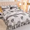 Juego de Cuatro Piezas de Felpa de Leche Gruesa de Gama Alta Invierno Doble Cara Más Terciopelo Cálido Cubierta de Edredón de Coral Fleece Sábana de Flanela Falda de Cama