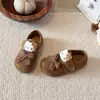 Zapatos Birkenstock de Dibujos Animados para Niñas Gato KT Estilo Nuevo Otoño Suela Suave Zapatos de una Sola Pieza Lazo Retro Velcro Mágico Zapatos de Princesa para Niños Pequeños