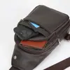 Bolsa Masculina 2026 Novo Estilo Bolsa Transversal de Alta Qualidade Bolsa de Ombro Masculina de Couro de Vaca de Primeira Camada Versátil para Trabalho e Dia a Dia Bolsa de Peito