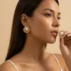Pendientes de acero inoxidable chapados en oro de moda transfronteriza con acabado brillante, estilo vacacional de verano en la playa del océano, tachuelas de estrella de mar y concha
