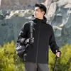 Jaqueta softshell de alta qualidade DiJia para homens e mulheres, à prova de vento e à prova d'água, vestuário para montanhismo ao ar livre, jaqueta tripla à prova para casais