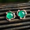 Tmall venta caliente aretes de botón de calcedonia translúcida como hielo elegantes aretes de botón de flor con superficie de huevo aretes de botón de flor de tres pétalos de jade vintage para mujer