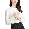 Garantia de Qualidade Confortável Seda Redutora de Idade Nova Camisa Estilo Chinês Botão Sapo Feminina Primavera Outono Toque de Luxo Camisa Branca