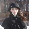 Sombrero de ala enrollada, color liso, estilo Hepburn para mujer, alta calidad, copa redonda, bombín pequeño, lana otoño/invierno, que retiene el calor, elegante