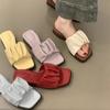 Zapatillas de Punta Cuadrada Plisadas de Punta Abierta para Mujer Verano para Exterior 2025 Nuevas Sandalias de Suela Gruesa