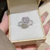 Anillo de azúcar cuadrado popular de celebridad de Internet para mujer, anillo de nicho de joyería de alta gama, anillo de cola de temperamento de lujo, anillo para el dedo índice