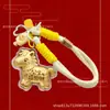 Llavero Dorado Año del Caballo para Riqueza Instantánea con Certificado, Colgante Pequeño para Teléfono, Bolsa, Llave de Coche, Artículo de Regalo