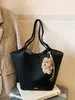 Bolsa Tote de Gran Capacidad para Mujer 2025 Nueva Bolsa Cubo Versátil de Moda de un Solo Hombro Bolsa para Suegra Bolso Sencillo para Mujer