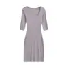 Vestido Sexy Estilo Garota Quente com Decote Quadrado e Manga de Cinco Pontos Feminino Verão Novo Emagrecedor Valorizador Temperamento Justo no Corpo Saia de Comprimento Médio
