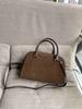 2023 nuevo bolso almohada de gran capacidad diseño de cuero mate portátil de hombro cruzado moda otoño e invierno cuero genuino bolso de mujer