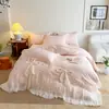 Conjunto de cuatro piezas estilo princesa en color borgoña con funda nórdica de encaje con lazo francés, colcha acolchada de encaje, ropa de cama para bodas