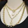 Joyería transfronteriza europea y americana estilo INS elemento mariposa collar moda femenina multicapa cadena de clavícula cabeza de reina juego de dos piezas