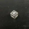 Venta al por mayor Dados de Seis Caras de 16 mm, Angulares Rectos, Color Sólido, Dados de Colores con Números, Varios Dados Transparentes de Colores para Lanzar