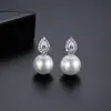 Jinse Moda Estilo Coreano Versátiles Pendientes de Perla Forma de Gota Pendientes de Circonita para Mujer Pendientes Dulces y Elegantes Venta al por Mayor desde Fabricante