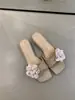 Sandálias Femininas Elegantes e da Moda para o Verão 2025, Novo Estilo Chinês com Lindas Chinelos Plataforma Abertos na Ponta com Flores