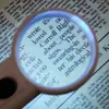 Lupa de Mano para Leer con Luz, Alta Definición, Portátil, Ligera, Adecuada para Personas Mayores para Leer Libros y Periódicos, Estudiantes, Experimentos Científicos y Uso Doméstico