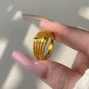 Anillo Nuevo con Forma de Corazón 2025 para Mujer, Anillo Abierto de Lujo Ligero de Nicho de Gama Alta, Anillo Exquisito Versátil para el Dedo Índice al por Mayor