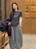Camiseta de Manga Larga con Estampado, Cuello Redondo, Estilo Cepillado, Falso Dos Piezas, Nueva Colección Primavera 2026 para Mujer, Elegante y Versátil, Top Holgado que Rejuvenece