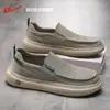 Zapatos de hombre sin cordones tipo pull-back 2026 nuevo modelo zapatos de papá verano transpirables versátiles suela blanda zapatos de tela del viejo Pekín para hombre M
