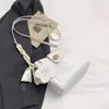 Bolso Cubo Pequeño Versátil de Moda para Mujer 2025 Nuevo Celebridad de Internet Color Bloque Fresco Bolso de Mano Bolso Cruzado