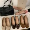9 Damasco Rosa Marrom Café Bico Redondo Sapatos Pequenos de Couro Salto Baixo Em Estoque Pedido Completo Microfibra Guangdong Guangzhou Feminino