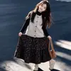 Traje de Otoño e Invierno para Niñas Estilo 2026 Dulce Niña Estilo Coreano Niños Medianos y Grandes Chaleco de Punto Capa Base Falda Media Conjunto