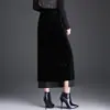 Falda de Terciopelo Dorado con Lunares para Mujer, Nueva Falda Recta de Cintura Alta que Cubre la Cadera Otoño/Invierno 2026, Falda Elegante para el Trabajo, Casual y Moderna