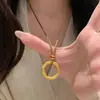 Anillo Gankun Estilo Chino Nuevo Retro Incrustado con Diamante Verde Collar de Cuerda Marrón Colgante Estilo Antiguo Marea Nacional Exquisito Sentido de Alta Gama Cadena de Lana