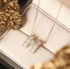 Micro-incrustado zircão letra H colar tremolo com best-seller Lady temperamento fresco luz colar de luxo clavícula cadeia versátil