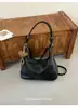 Colección de otoño 2026 transfronteriza: bolso de hombro y bolso cruzado de gran capacidad para mujer, perfecto para ir al trabajo, elegante y versátil, ideal para el uso diario