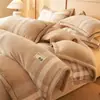 Juego de ropa de cama de cuatro piezas de terciopelo de leche, funda de edredón de forro polar y engrosada de vellón de coral para invierno, juego de sábanas cálidas apto para estudiantes