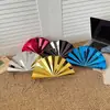 Bolso de Caja Personalizado Transfronterizo para Mujer 2025 Nuevo Bolso de Mano para Cena de Comercio Exterior Bolso de Mano tipo Abanico Bolso Cruzado con Cadena al Hombro