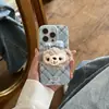 Capa de Celular Estilo Japonês e Coreano com Estampa Xadrez Azul 17Promax com Pingente de Urso Adequada para 15Pro/16Pro Suporte de Pelúcia