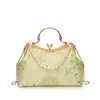 Bolso de Flecos Transfronterizo para Mujer Bolso de Concha Bordado con Flores y Perlas para Llevar en la Mano Bolso Cruzado con Cadena para Hombro Otoño e Invierno 2024