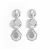 Pendientes florales de plata vintage transfronterizos europeos y americanos con un diseño geométrico de alta gama, versátiles para la moda de verano y el uso diario, para mujer