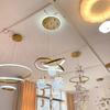 Lustre de restaurante de luxo estilo francês, luzes modernas e simples para sala de estar, 2024, novas luzes LED decorativas de celebridades da Internet, lâmpadas Zhongshan