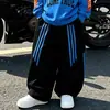 Conjunto de roupa de primavera e outono para meninos, conjunto casual de duas peças com moletom infantil, nova coleção de primavera 2026, calça esportiva legal e estilosa para bebês
