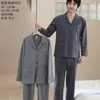 Conjunto de cardigan para casa Panyumei, com imitação de algodão amigável à pele, manga longa e calça longa para homens, 26 novos modelos, pijamas de cor sólida com gola reversa