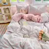 Conjunto de Cuatro Piezas de Gasa con Volantes Florales y Lazo para Niñas Transpirable Doble Capa Gasa Grado Materno e Infantil Funda de Edredón Conjunto de Tres Piezas para Dormitorio 4