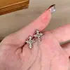 Pendientes de Cruz con Brillo Fino Cepillado Iris 2025 Nuevos Pendientes Populares de Gama Alta Pendientes Únicos de Estilo Mid-Century para Mujeres