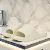 Pantuflas Transpirables para Mujer 2026 Nuevo Estilo Interior Hogar Pareja Antideslizantes Baño Bañera Pantuflas de Eva para Hombre Verano Sencillas