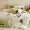 Juego de Cuatro Piezas Bordado de Dibujos Animados Clase A 100% Algodón Cepillado Funda Nórdica de Algodón Puro Sábana Bajera Ropa de Cama para Niños